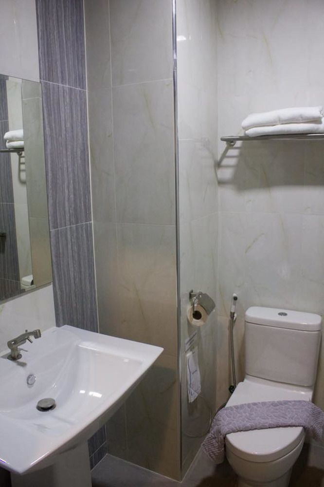 Hotel Trimm Chanthaburi Esterno foto